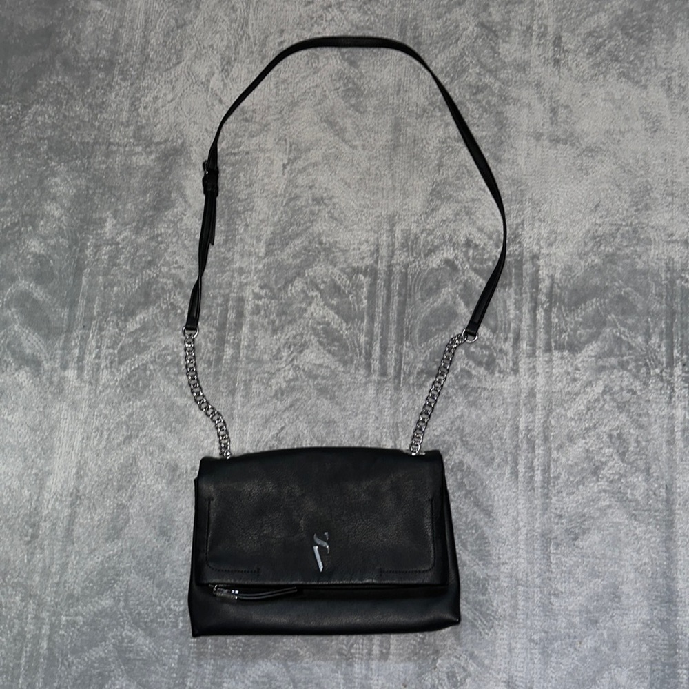 Vera Wang purse